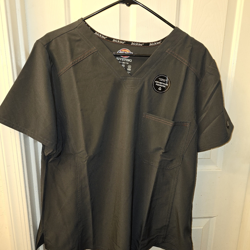 Ladies Dickies scrub top